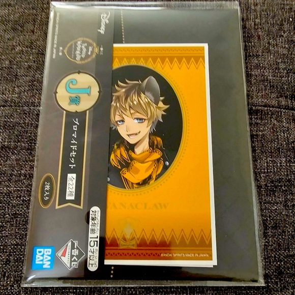 Twisted Wonderland Ruggie Buchi Bromide set - Picture 1 of 2